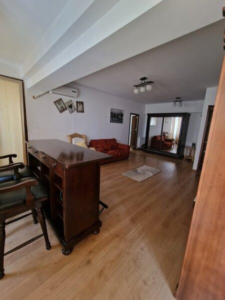 Vitan Mall, 75 mp, parcare subterana,